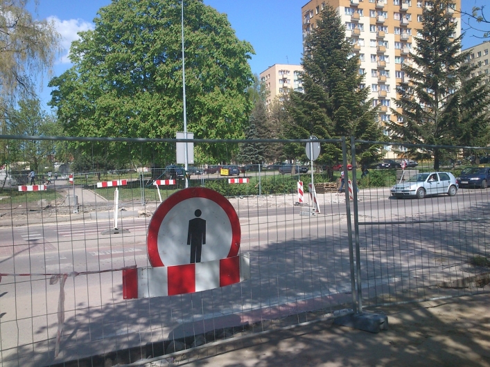 Budowa i chaos. Czy Nowowiejska powinna być zamknięta na czas remontu?