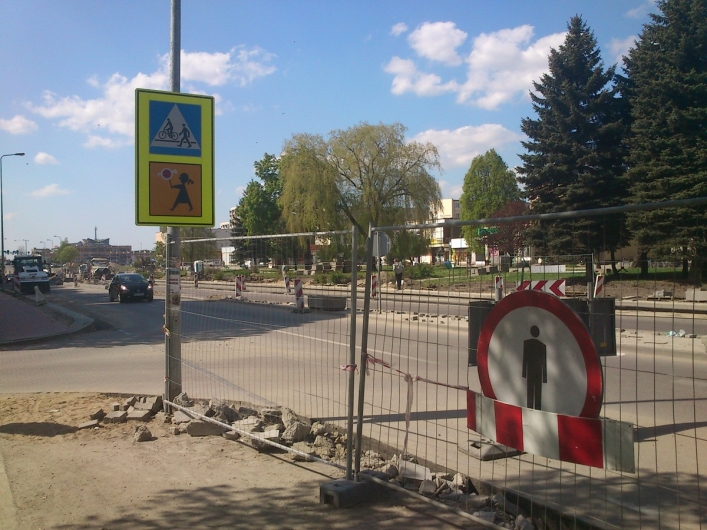 Budowa i chaos. Czy Nowowiejska powinna być zamknięta na czas remontu?