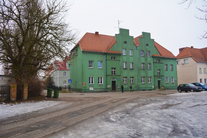 Budowa wiaduktu spędza sen z powiek mieszkańcom budynku przy Lotniczej 47-49