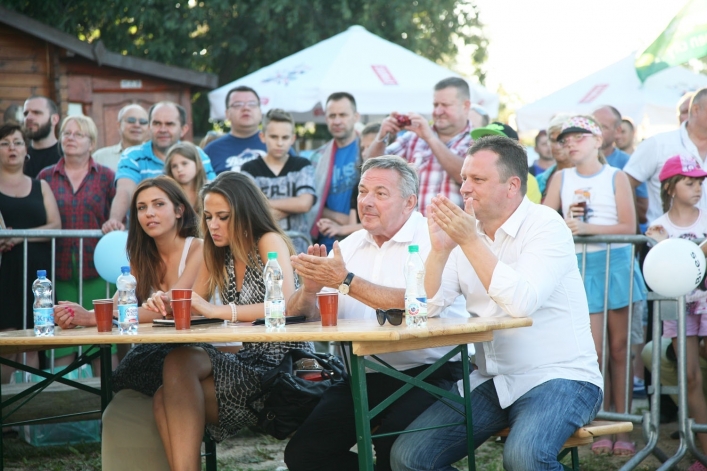 Bursztynowa Ola. Najpiękniejsza z dziewiątki