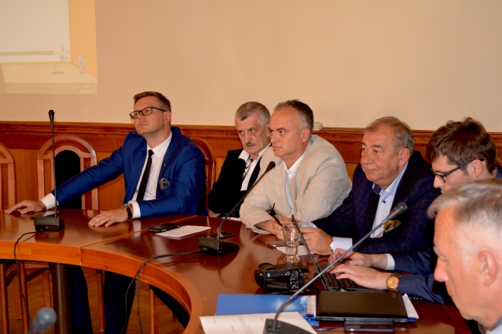 Burzliwa debata w sprawie powstania nowego źródła ciepła w Elblągu. Nie ma konsensusu
