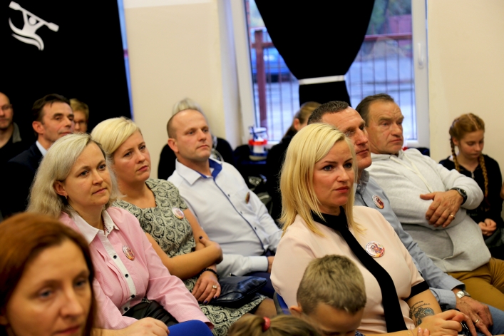 Były łzy radości i wzruszenia. Sekcja kajakowa Olimpii Elbląg uroczyście zakończyła sezon