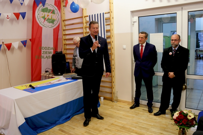 Były łzy radości i wzruszenia. Sekcja kajakowa Olimpii Elbląg uroczyście zakończyła sezon
