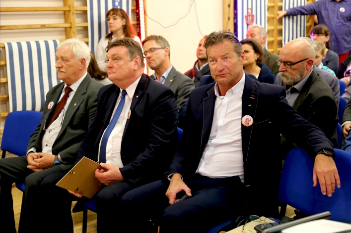 Były łzy radości i wzruszenia. Sekcja kajakowa Olimpii Elbląg uroczyście zakończyła sezon