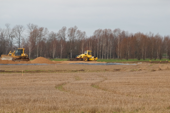 Ciężki sprzęt wjechał na budowę drogi S7 Gdańsk-Elbląg