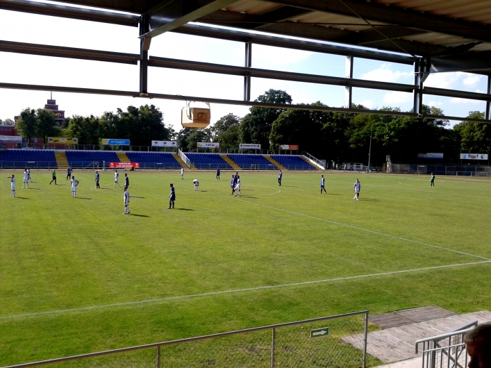 CLJ: Olimpia wygrywa ze Stalą Mielec. Nerwowo na boisku