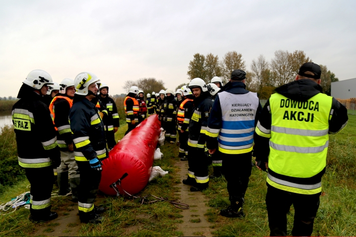 Cofka może przyjść w każdej chwili. Strażacy walczyli z zagrożeniem