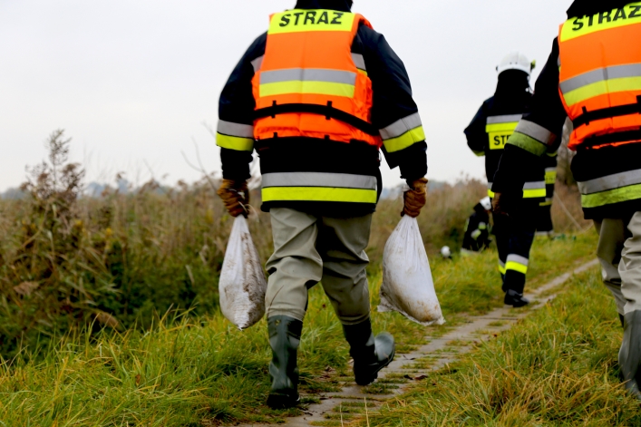 Cofka może przyjść w każdej chwili. Strażacy walczyli z zagrożeniem