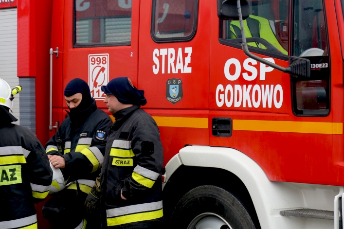 Cofka może przyjść w każdej chwili. Strażacy walczyli z zagrożeniem