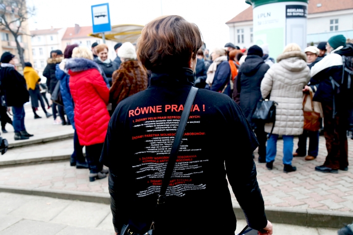Czarny marsz przeszedł ulicami Elbląga