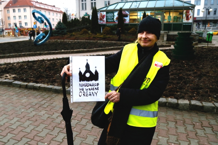 Czarny marsz przeszedł ulicami Elbląga
