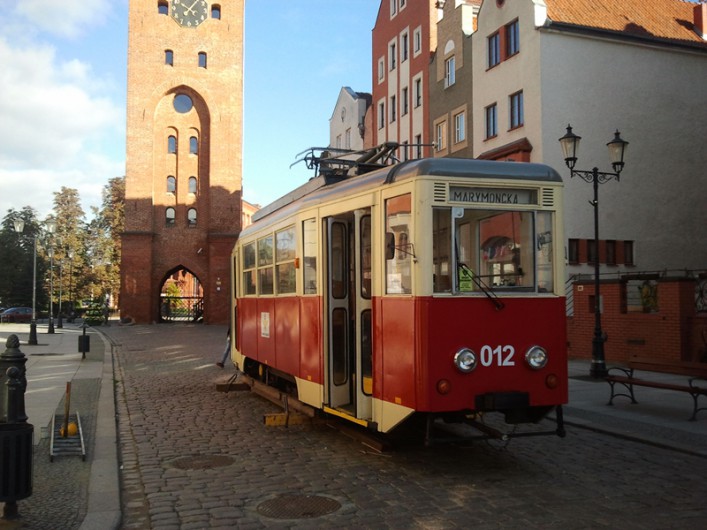 Czerwony tramwaj odjechał do zajezdni. Wróci za rok