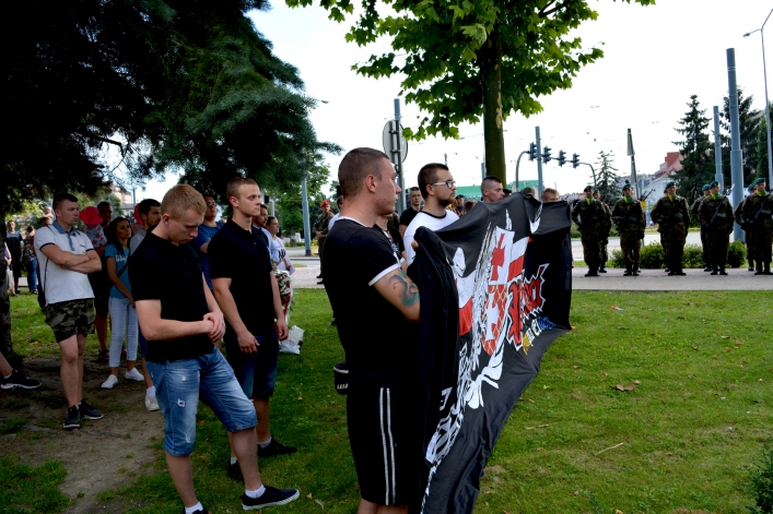 "Cześć i chwała Bohaterom!" Elblążanie uczcili pamięć Powstańców Warszawskich (+ zdjęcia)
