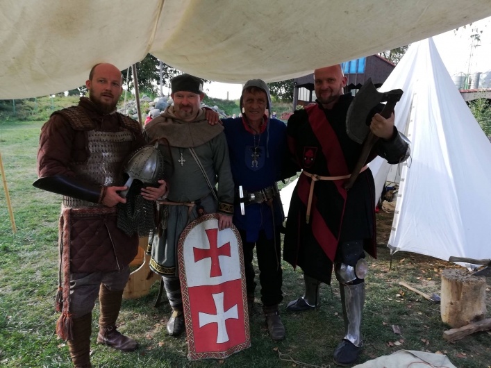 Członkowie Elbląskiego Bractwa Historycznego na Pikniku Historycznym w Boleszynie
