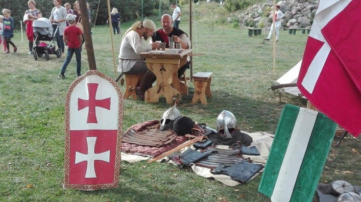 Członkowie Elbląskiego Bractwa Historycznego na Pikniku Historycznym w Boleszynie
