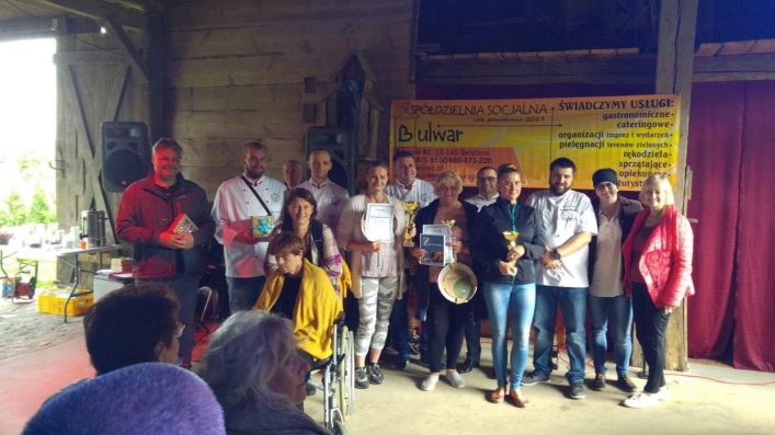 Członkowie Elbląskiego Klubu Szefów Kuchni na I Festiwalu Bulwy w Jerutkach