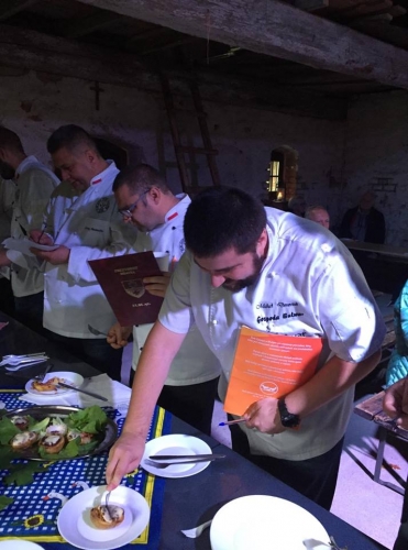 Członkowie Elbląskiego Klubu Szefów Kuchni na I Festiwalu Bulwy w Jerutkach
