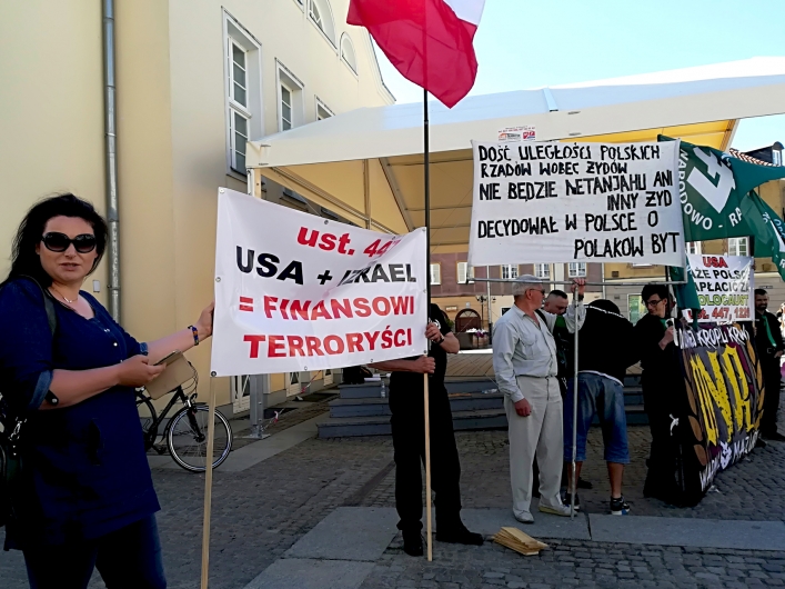Członkowie elbląskiego oddziału ONR-u demonstrowali w Olsztynie 