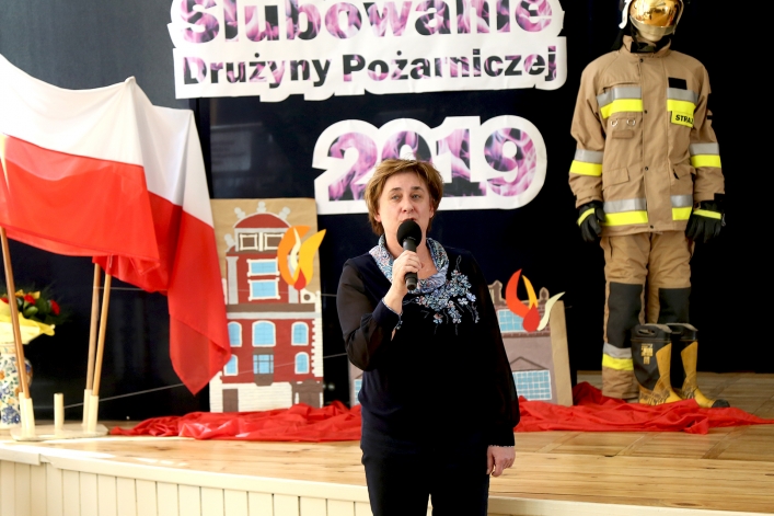 Członkowie Młodzieżowej Drużyny Pożarniczej ZST-I w Elblągu złożyli ślubowanie
