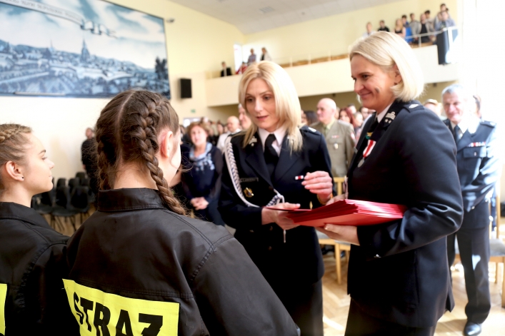 Członkowie Młodzieżowej Drużyny Pożarniczej ZST-I w Elblągu złożyli ślubowanie