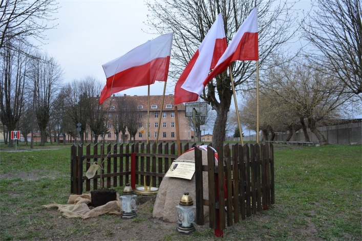 Dąb pamięci w nowej jednostce