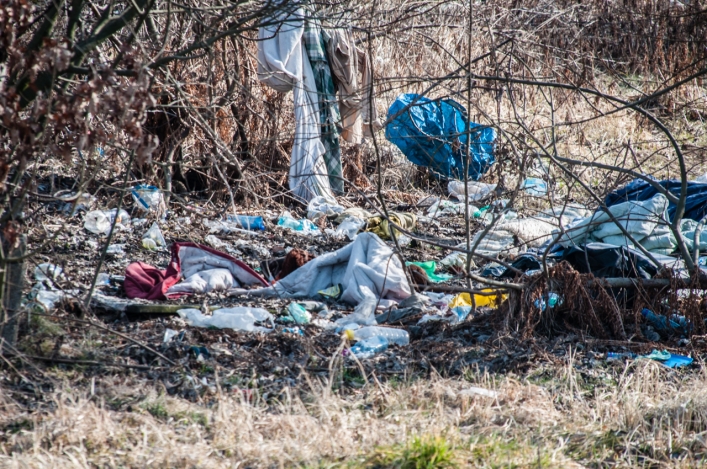 Wysypisko śmieci na Modrzewinie