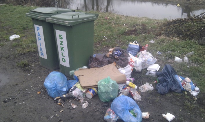 Daj znać. Stos śmieci na ul. Grochowskiej. Kiedy pojawią się szczury?