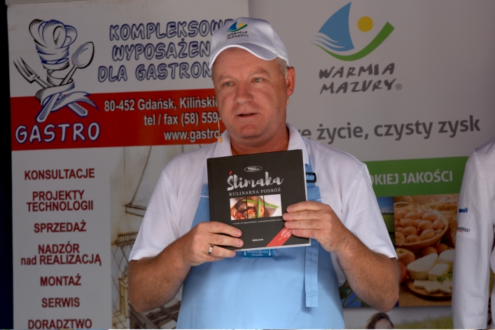 Dania ze ślimaków przyrządzali na elbląskiej starówce sam prezydent i przewodniczący sejmiku!