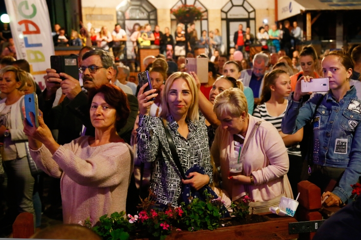 DeDe Negra i Gosia Andrzejewicz ożywiły elbląską starówkę