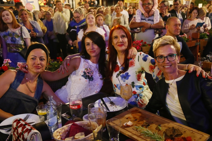 DeDe Negra i Gosia Andrzejewicz ożywiły elbląską starówkę