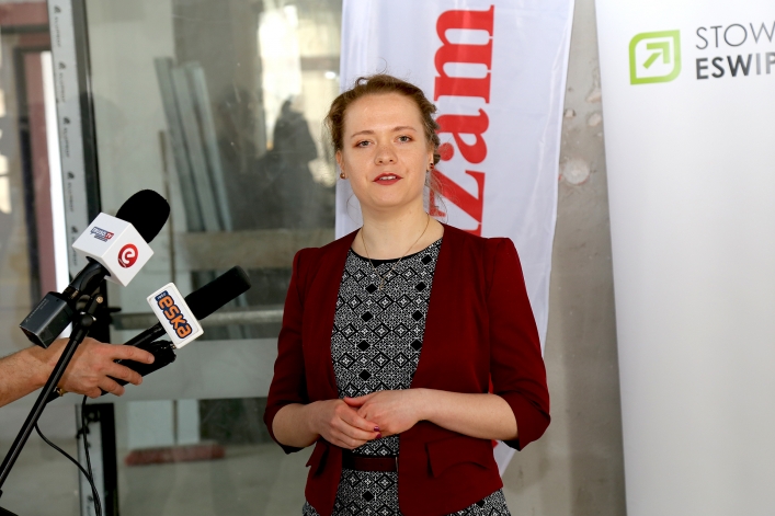 Dom pod Cisem. Trwają prace wykończeniowe