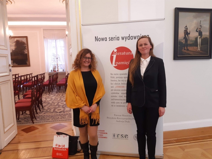 Dorota Kujawa-Weinke z SP nr 21 w Elblągu otrzymała zaproszenie do  Belwederu na prezentację serii 