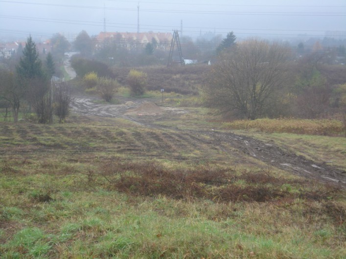 Droga w błocie na Gęsią Górę. Jak tam dojść?