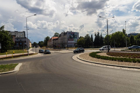 Dwa nowe ronda dwupasmowe w Elblągu. Jak się po nich poruszać?