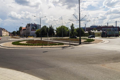 Dwa nowe ronda dwupasmowe w Elblągu. Jak się po nich poruszać?