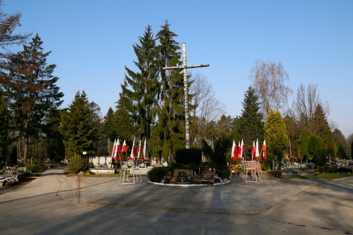 Działacze i sympatycy PO oddali hołd ofiarom katastrofy smoleńskiej 