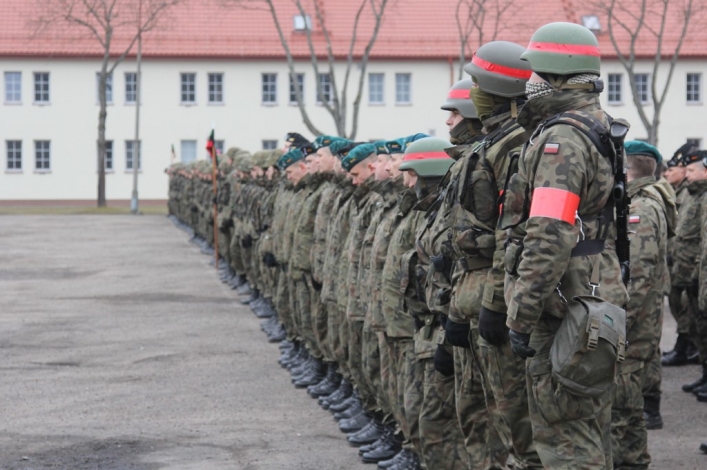DZIK – 16 rozpoczął szarżę