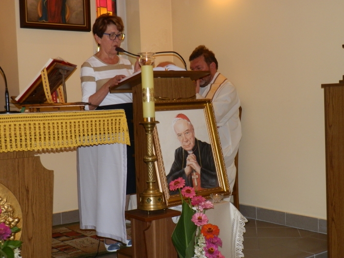 Elbląg. Biskup elbląski poświęcił portret Prymasa Wyszyńskiego 