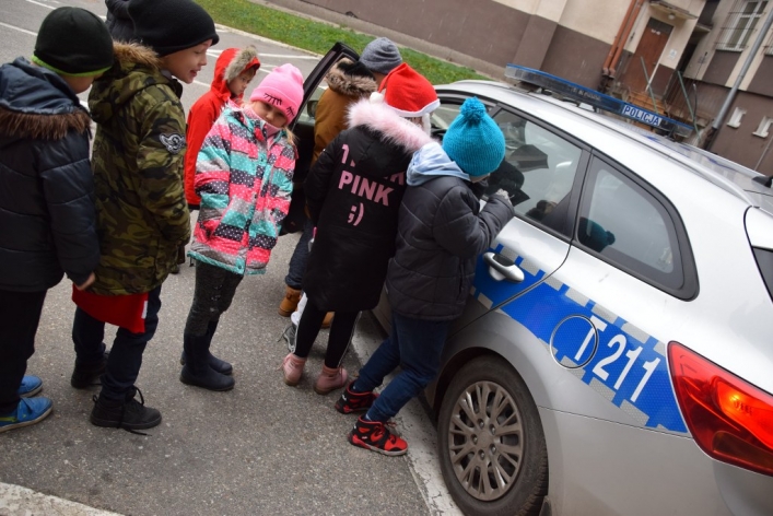 Elbląg. Dzieci odwiedziły elbląską komendę policji