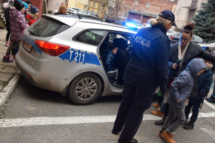 Elbląg. Dzieci odwiedziły elbląską komendę policji