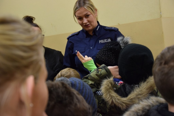 Elbląg. Dzieci odwiedziły elbląską komendę policji