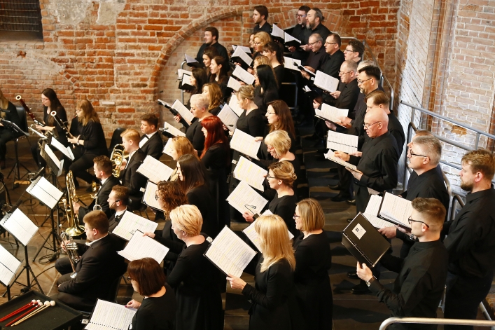 Elbląg. Owacja na stojąco dla wykonawców Requiem  Mozarta