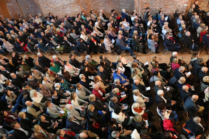 Elbląg. Owacja na stojąco dla wykonawców Requiem  Mozarta
