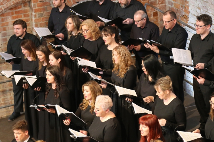Elbląg. Owacja na stojąco dla wykonawców Requiem  Mozarta