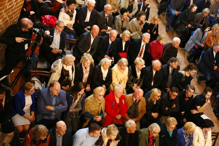 Elbląg. Owacja na stojąco dla wykonawców Requiem  Mozarta