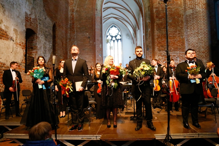 Elbląg. Owacja na stojąco dla wykonawców Requiem  Mozarta