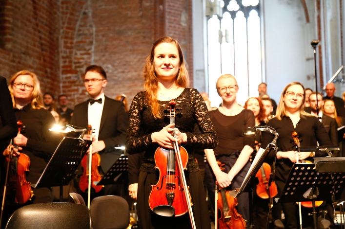 Elbląg. Owacja na stojąco dla wykonawców Requiem  Mozarta