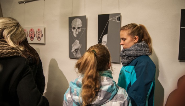 Elbląg Plastyczny: Janusz Kozak – rysunek w Galerii EL
