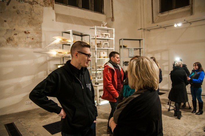 Elbląg Plastyczny: Janusz Kozak – rysunek w Galerii EL