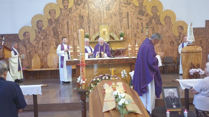 Elbląg. Pogrzeb księdza Bogdana Rusinowskiego (+zdjęcia)